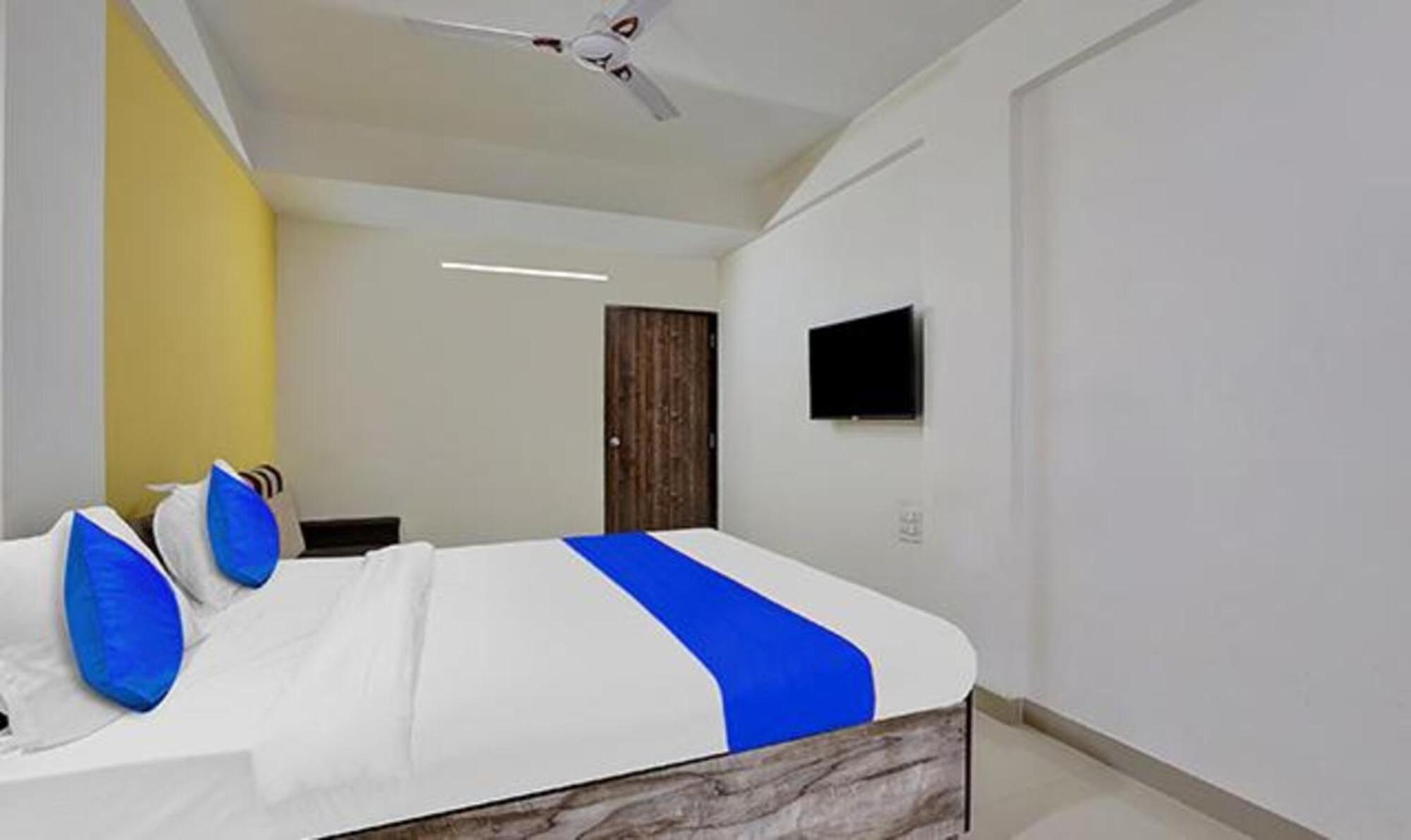 Fabhotel Relax גנדהינאגר מראה חיצוני תמונה